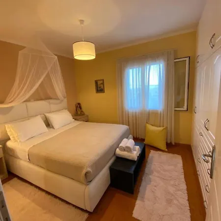 Lori House In Corfu. Feel Like Your * Skriperón
