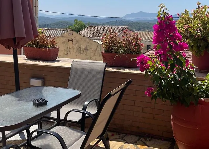 Lori House In Corfu. Feel Like Your * Skriperon